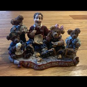 Boyd’s Bears-resin